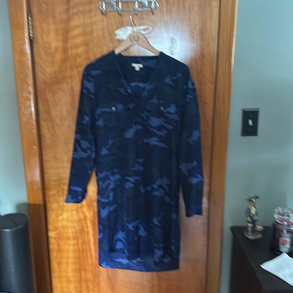 Gap navy blue camo shirt dress perfect with leggings and boots size medium